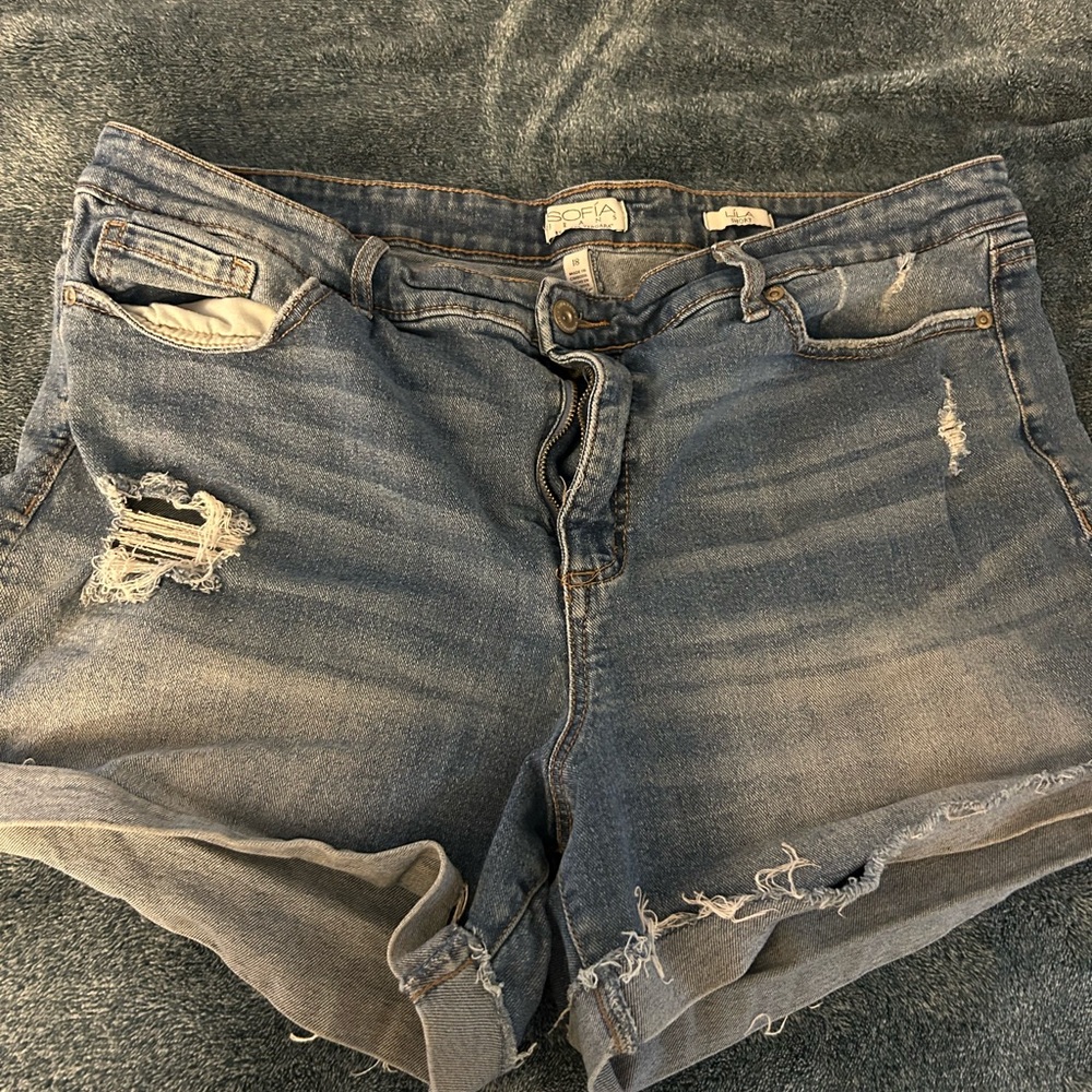 Cute Jean shorts